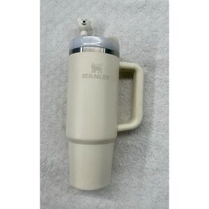 Stanley 30oz cream tumbler with handle/ polar bear straw‎ top